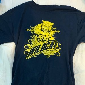 tight fitting graphic tee !